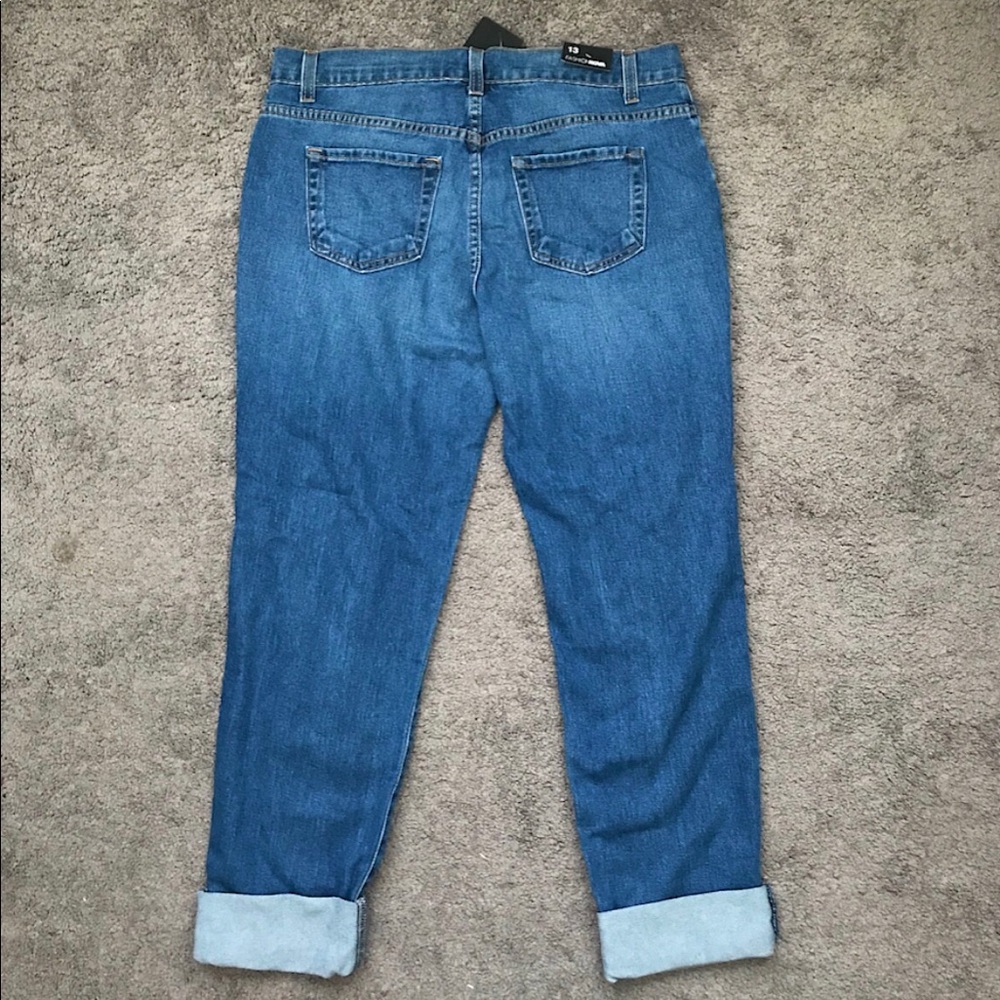 Fashion nova ripped jeans - Picture 2 of 5